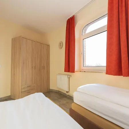 Apartment Trafalgar 227