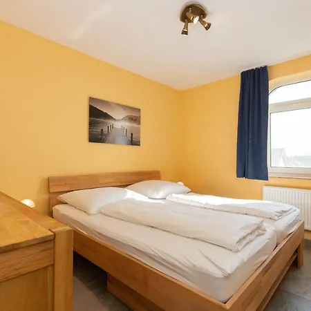 Trafalgar 227 * Cuxhaven