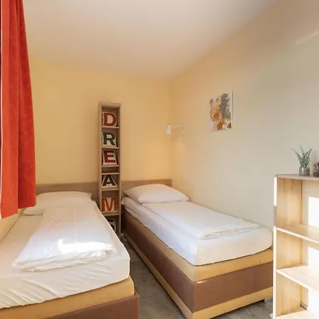 Apartament Trafalgar 227 *