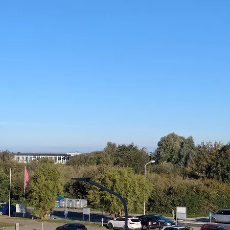 Apartment Trafalgar 227 *